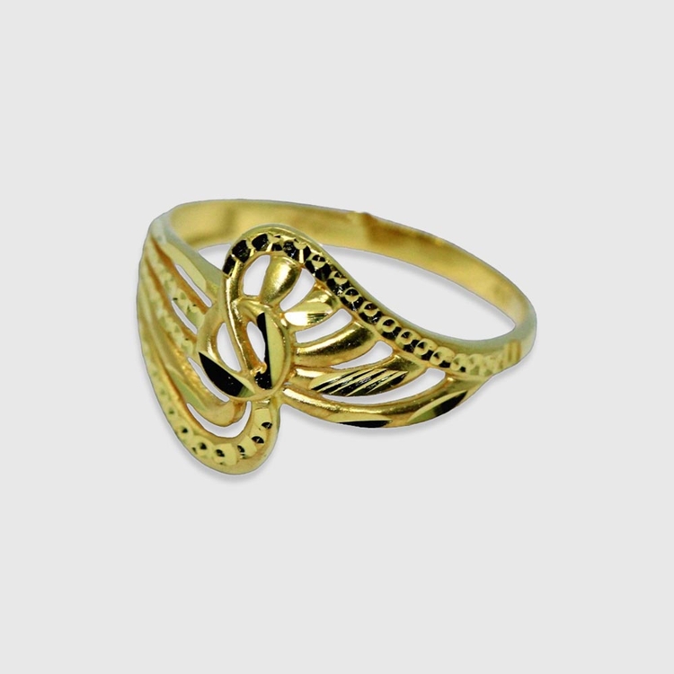 GOLD LADIES RING